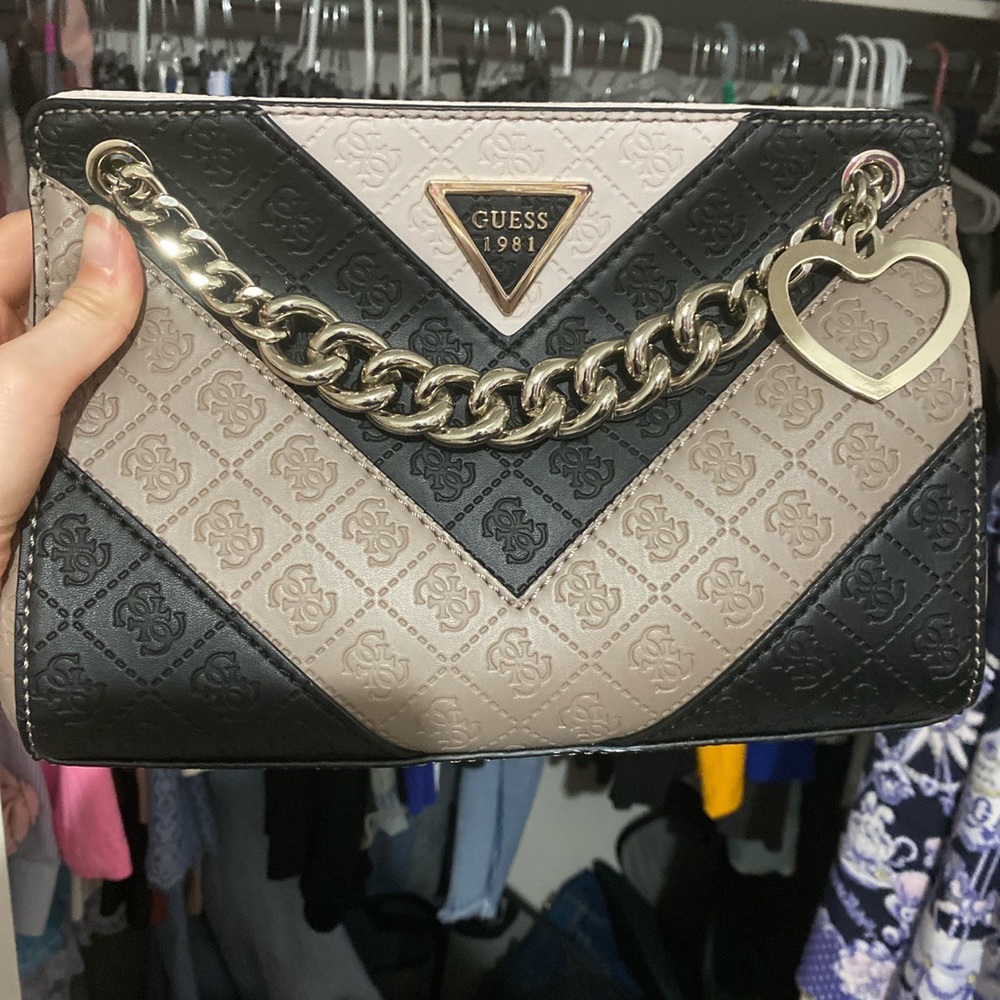 Guess Purse Shoulder / Crossbody Strap Bag
